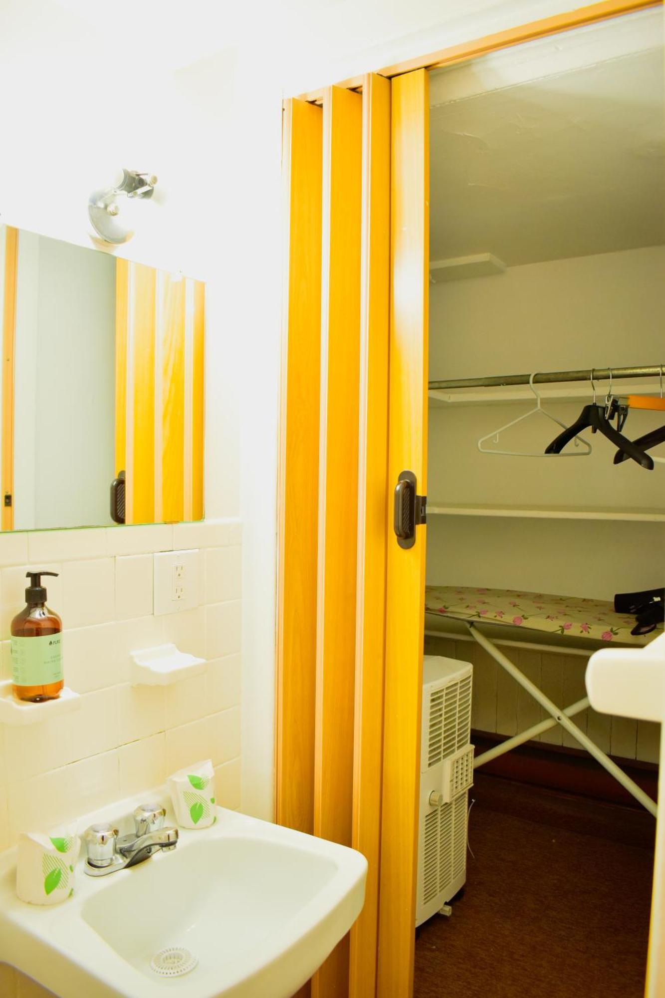 Economy Double Room - Half Basement