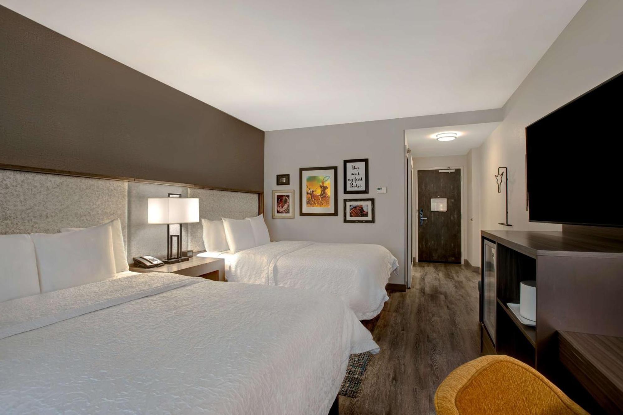 Queen Room,1657196092:JPEG