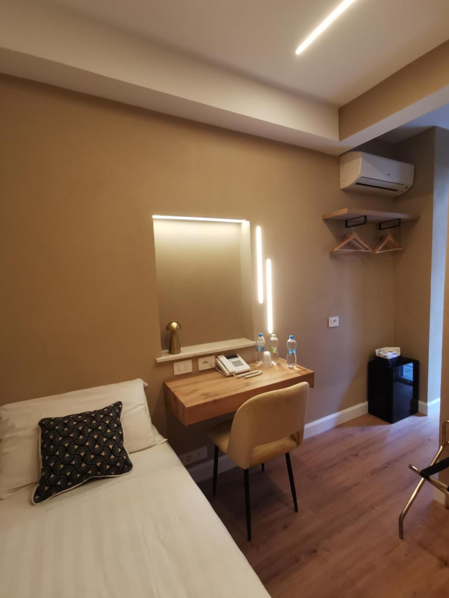 Budget Single Room,1658747184:JPEG