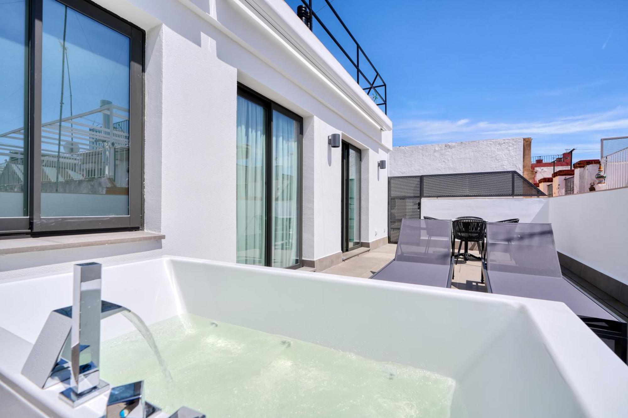 Deluxe Double Room with Jacuzzi and Terrace