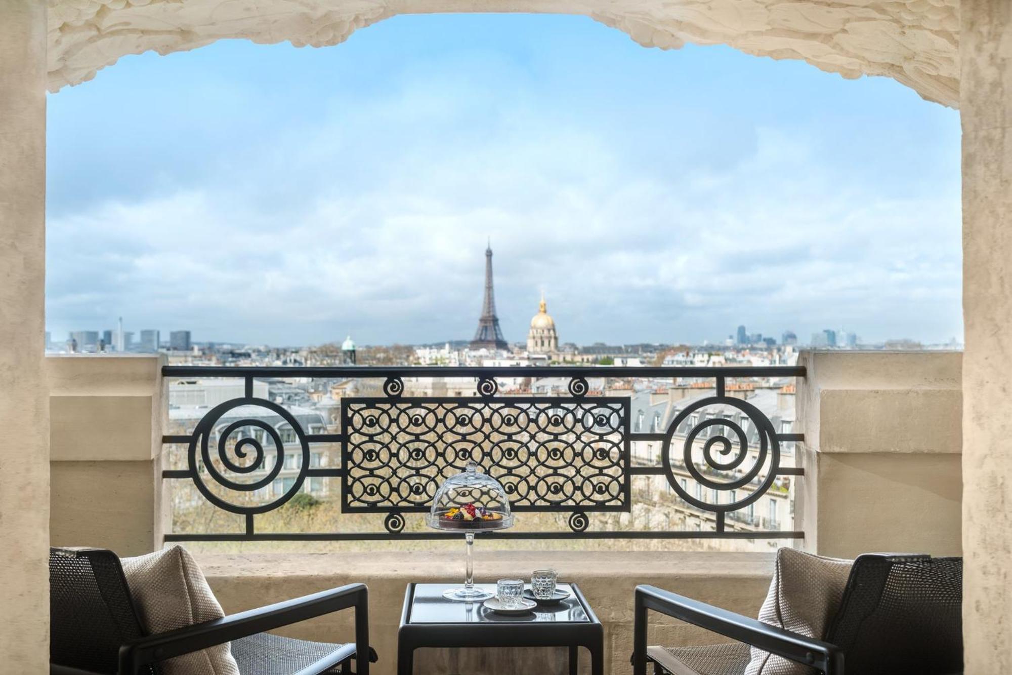 Amour Suite
