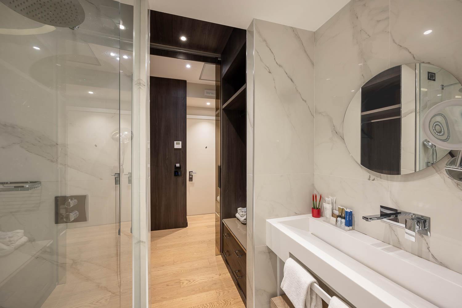 Suite City View