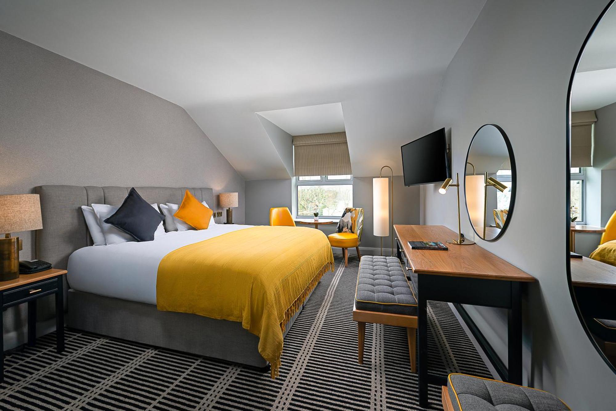 Deluxe King Room