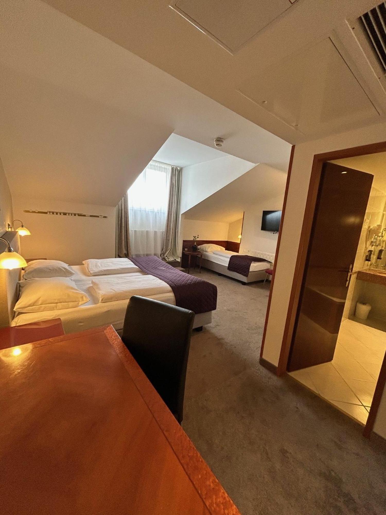 Two-Bedroom Suite Two Bathrooms