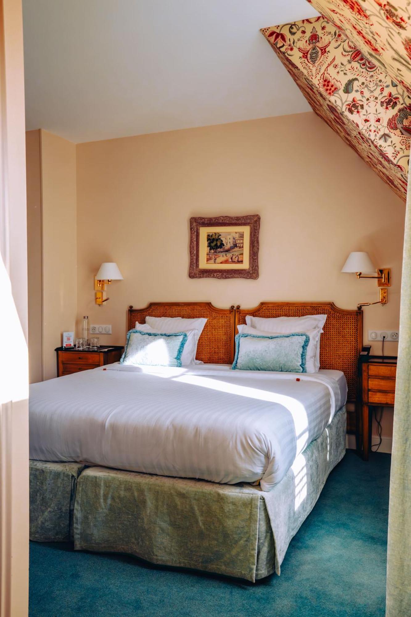 Suite (4 Adults),1666645331:JPEG
