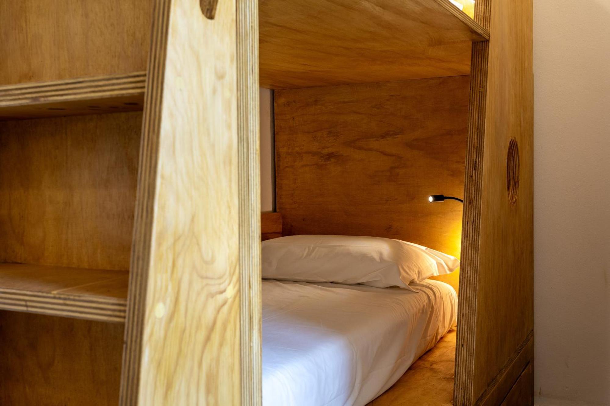 Bed 4-Bed Female Dormitory Room