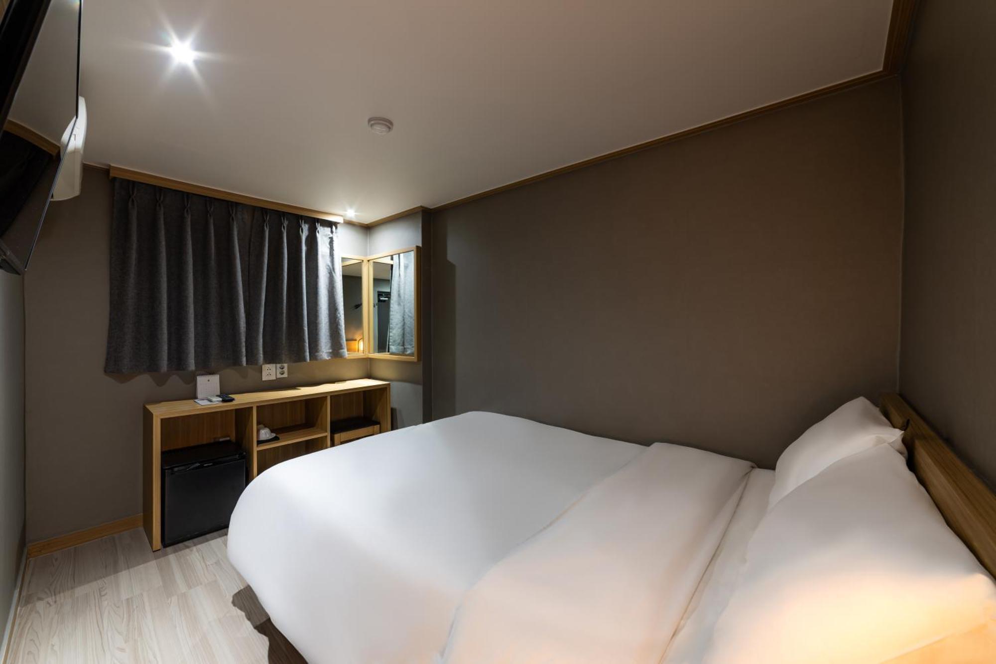 Double Room,1667448020:JPEG