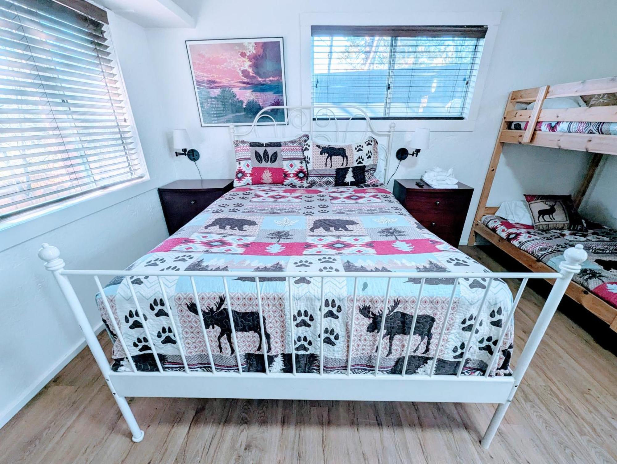 Deluxe Queen Studio