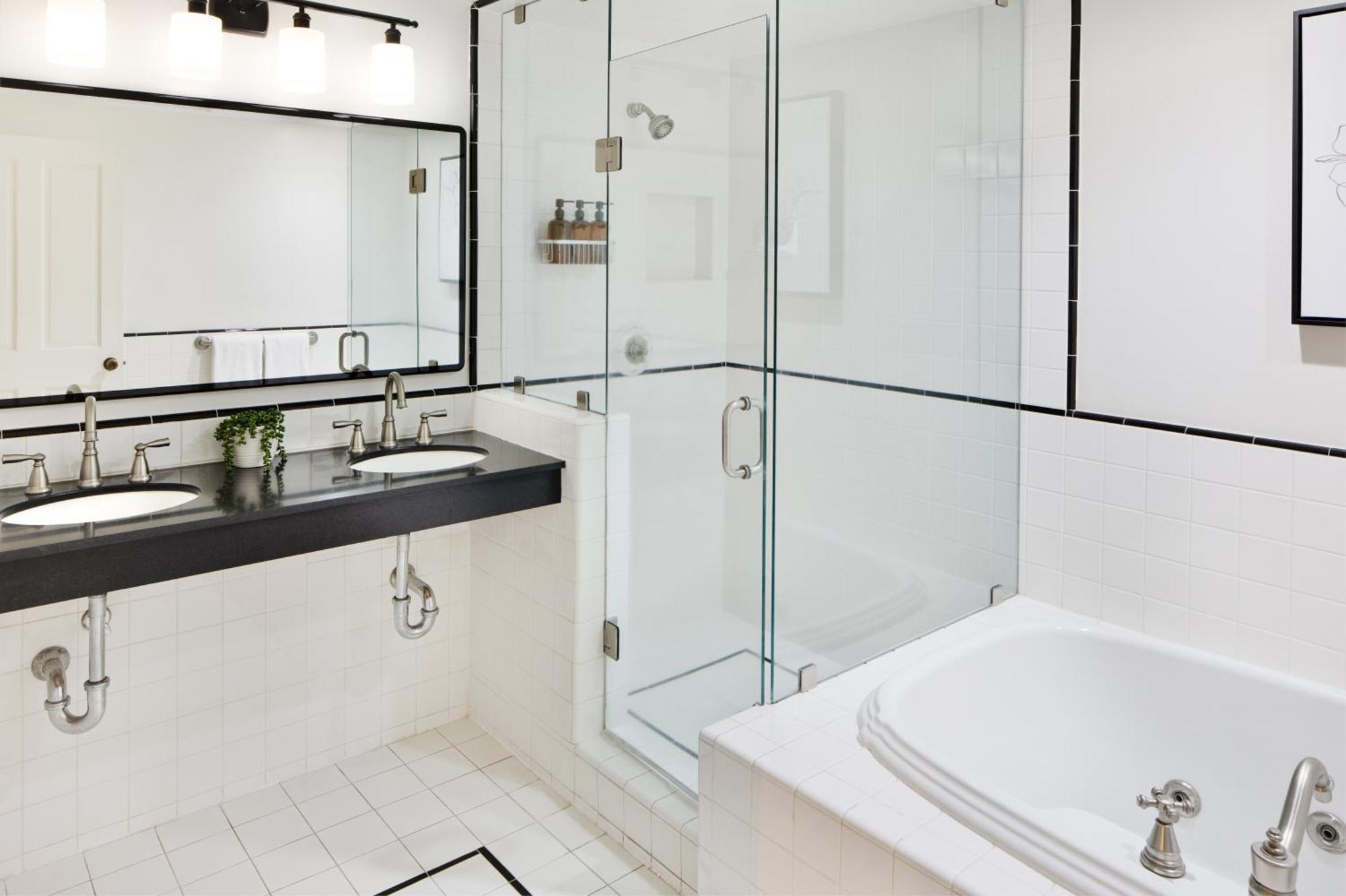 Deluxe King