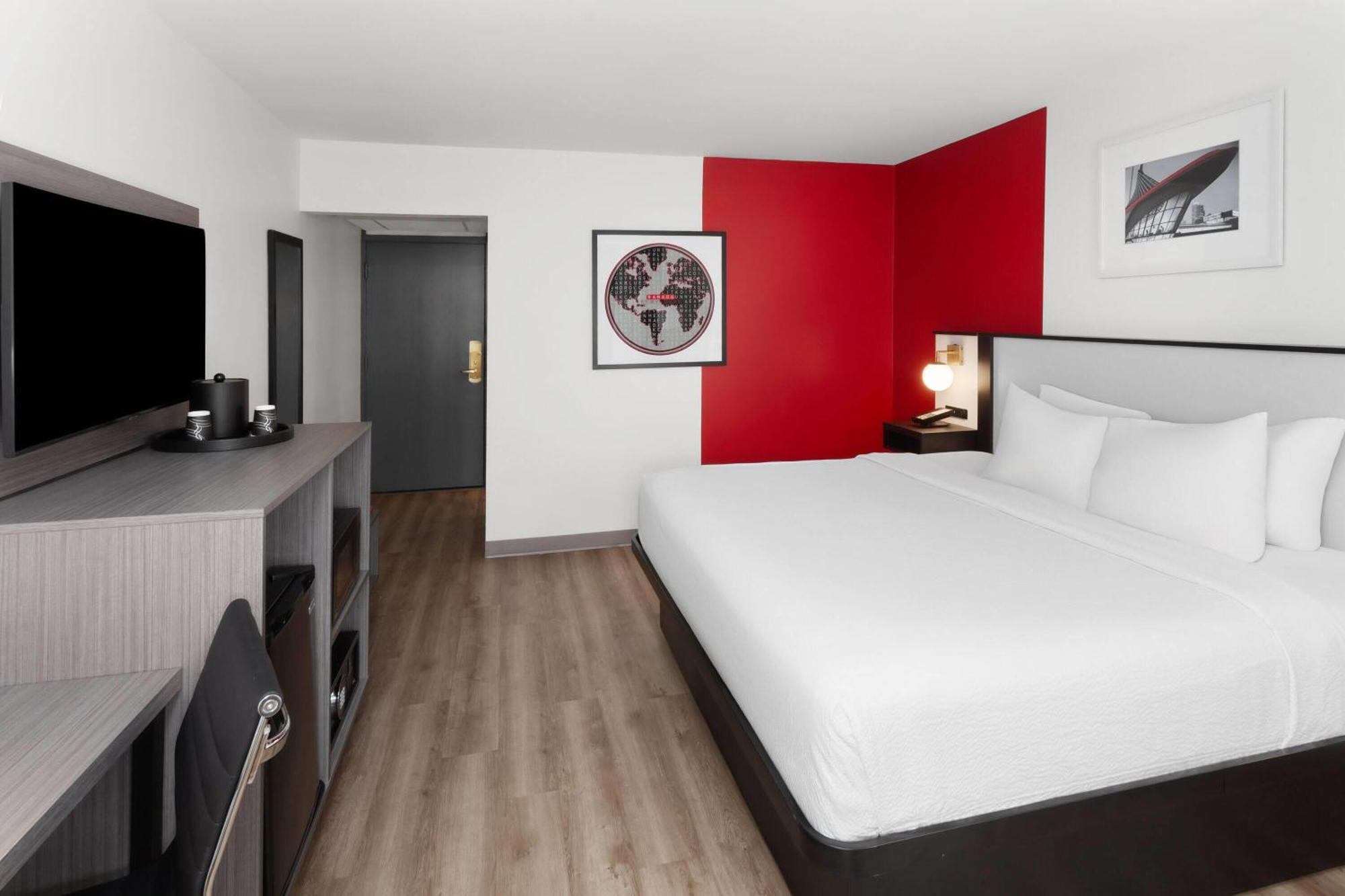 King Room - Non-Smoking