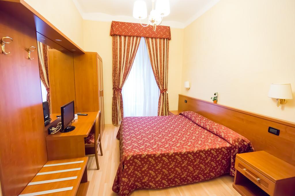 Double or Twin Room,1216185385:JPEG