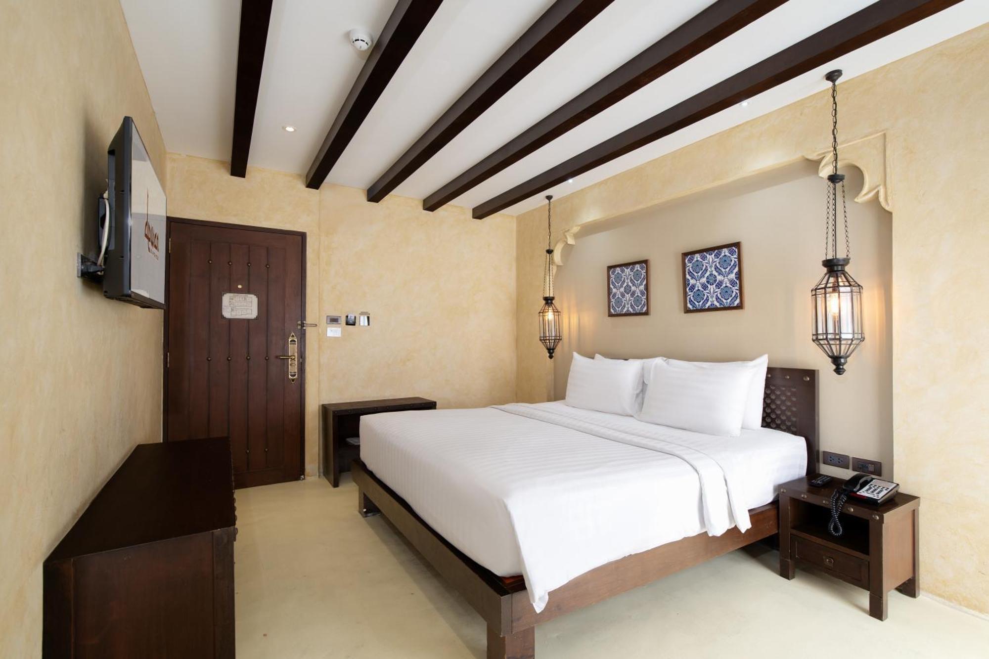 Superior King Room,1681761377:JPEG
