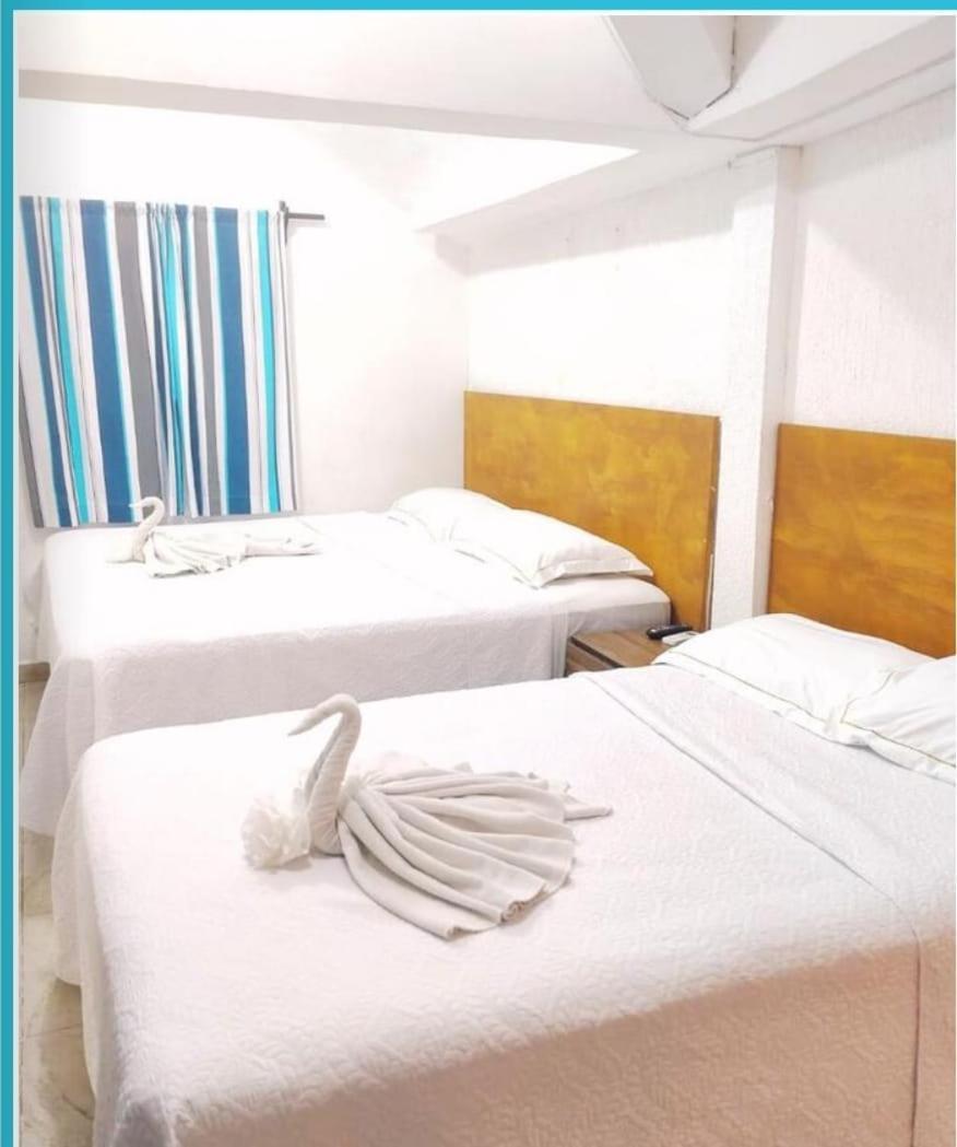Twin Room,1743795604:JPEG