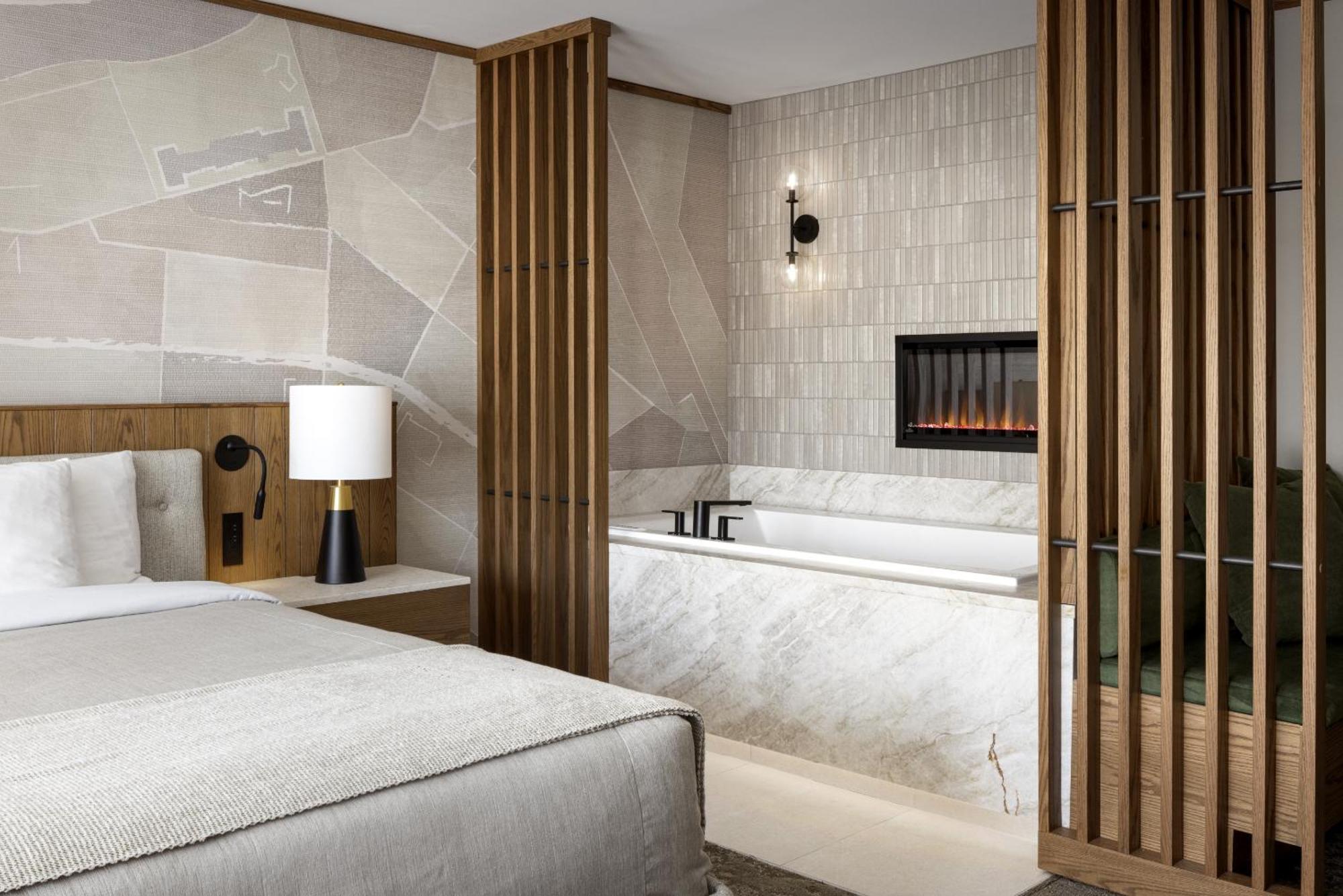 Deluxe King Room with Jacuzzi