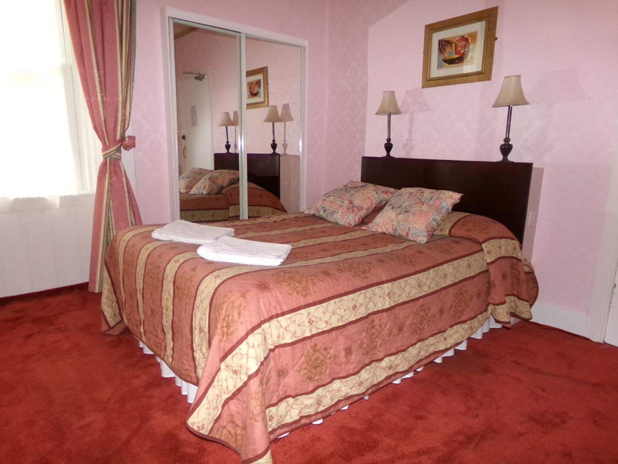 Double Room with Ensuite