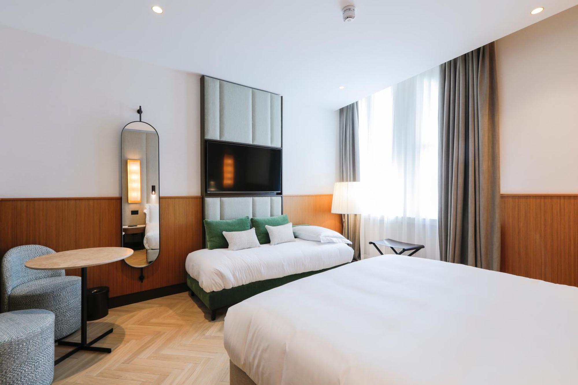 Executive Triple Room