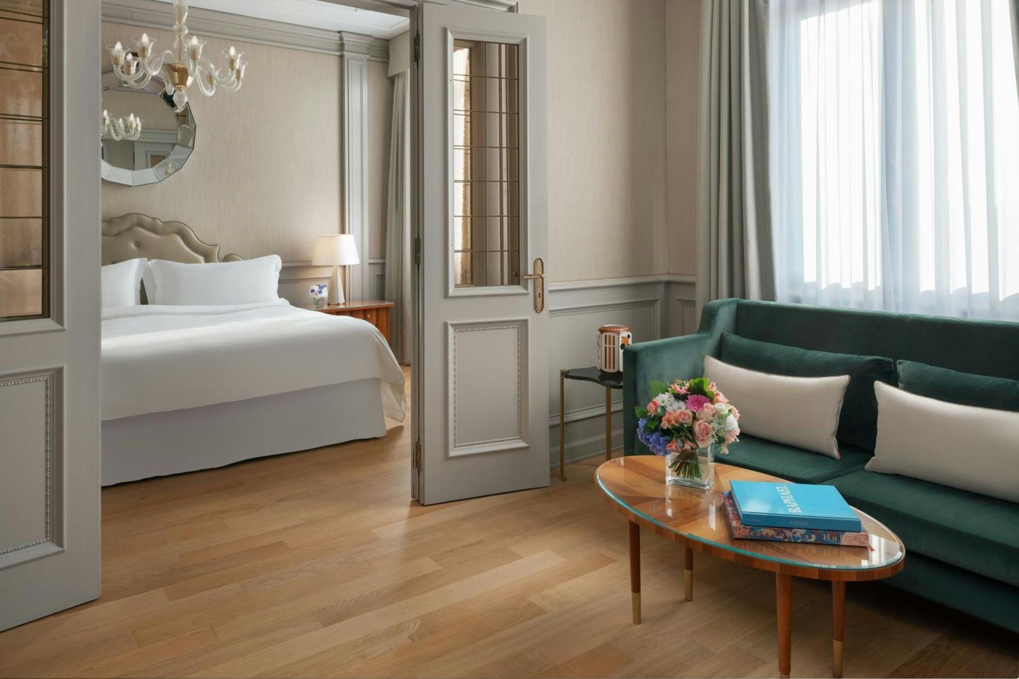 Panoramic Junior King Suite Terrace