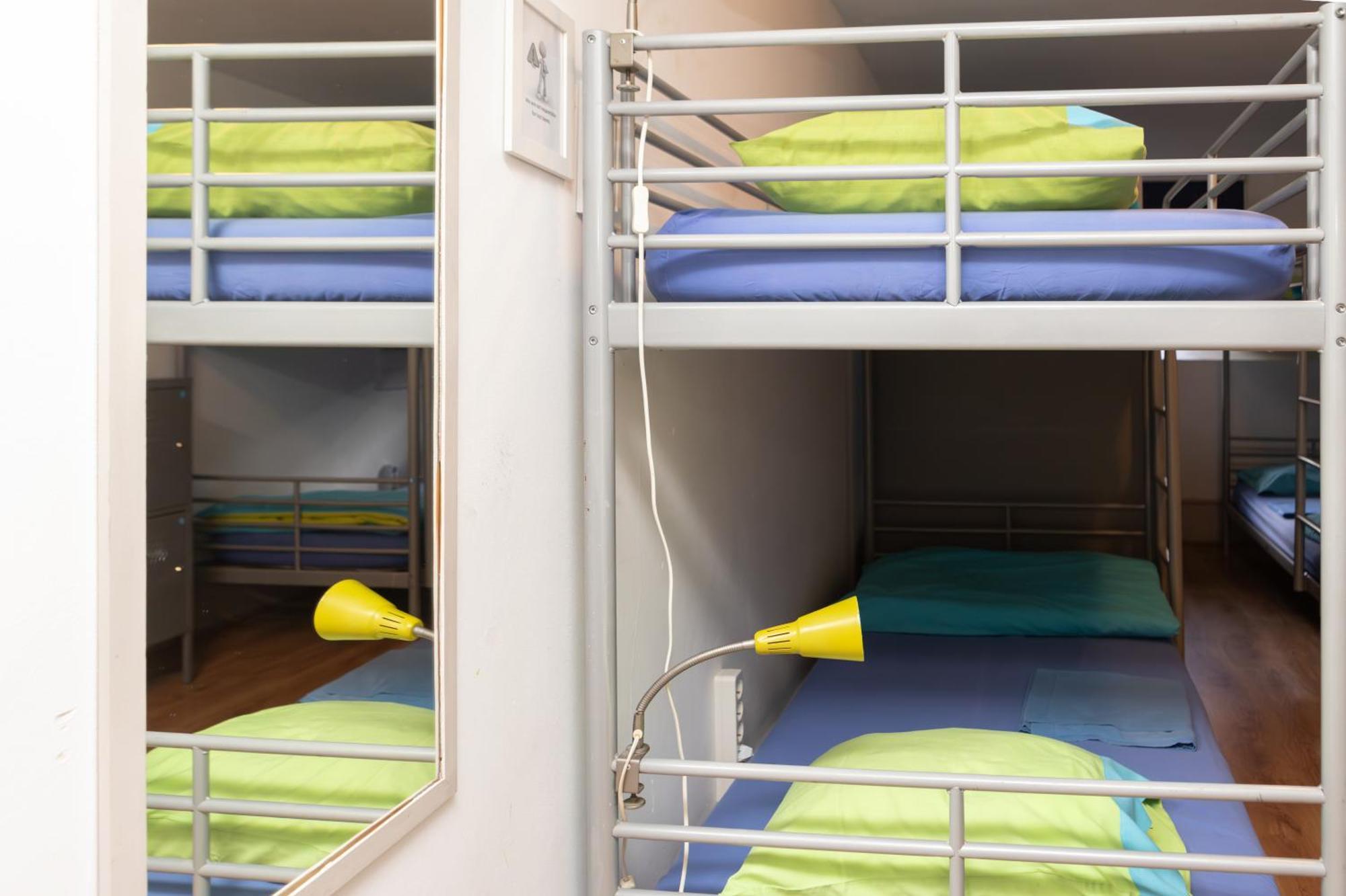 Single Bed 8-Bed Dormitory Room
