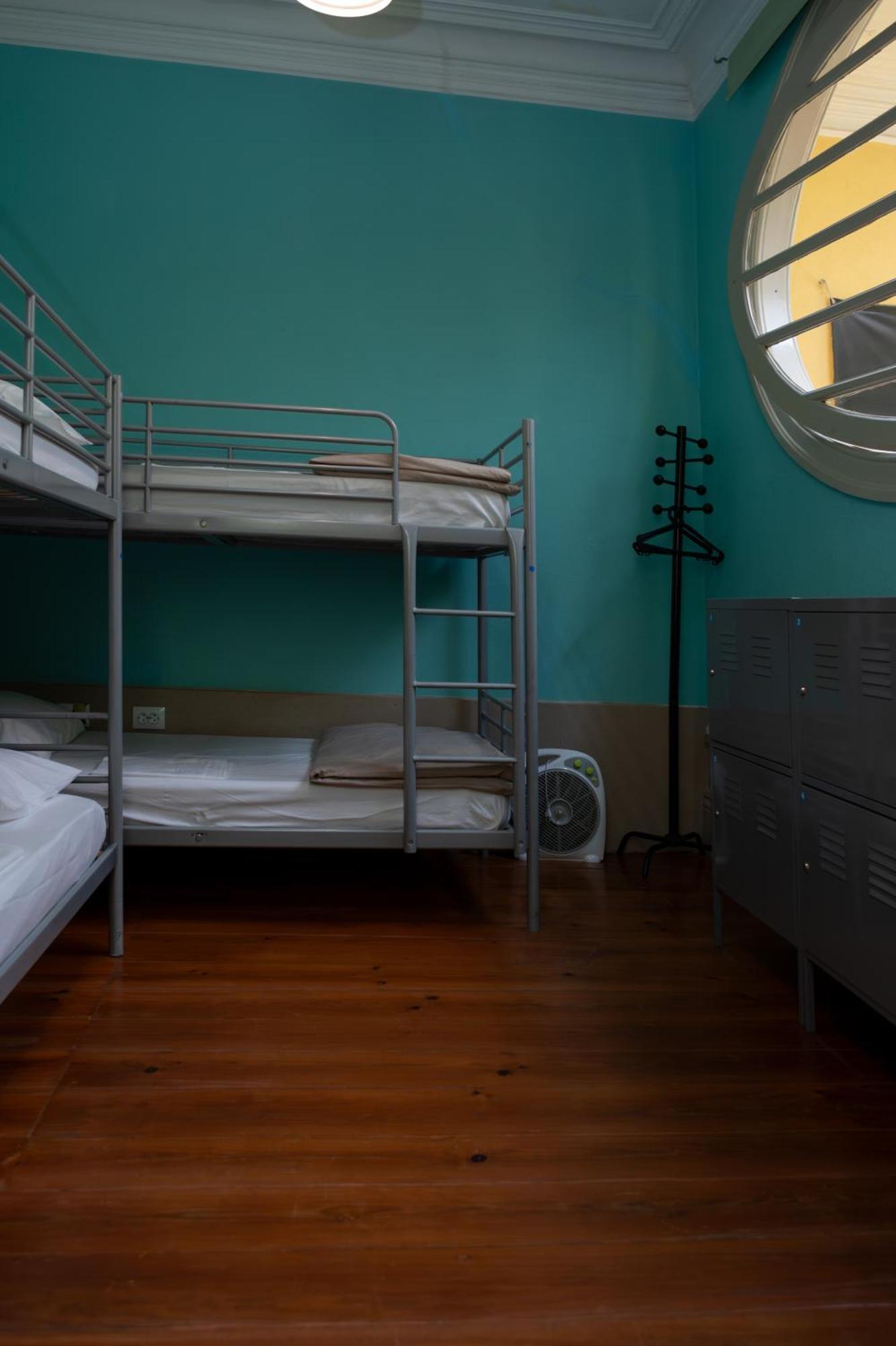 Single Bed 4-Bed Female Dormitory Room