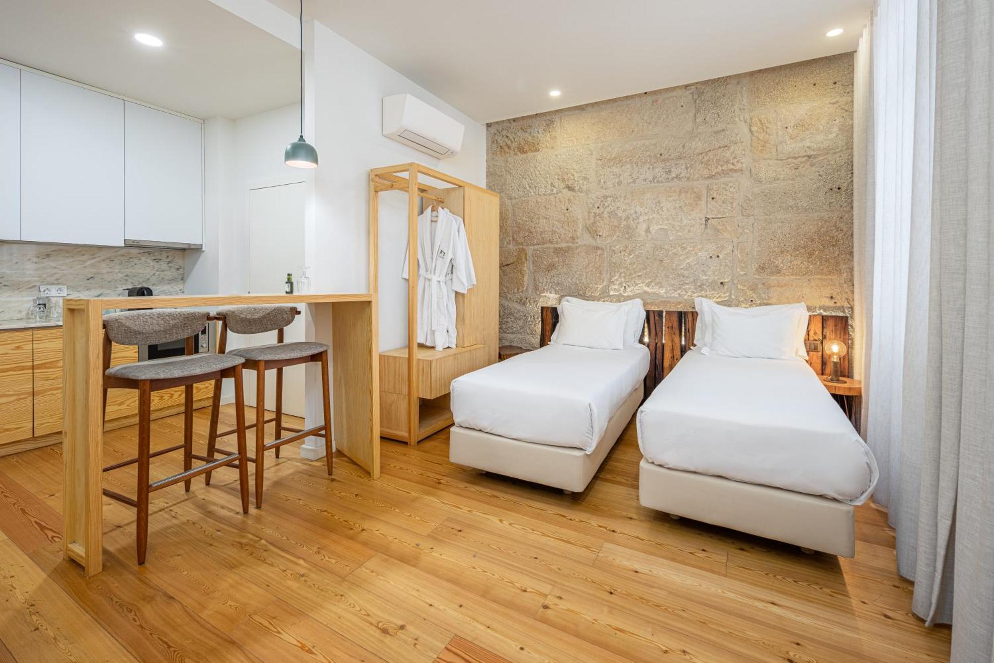 Deluxe Apartment