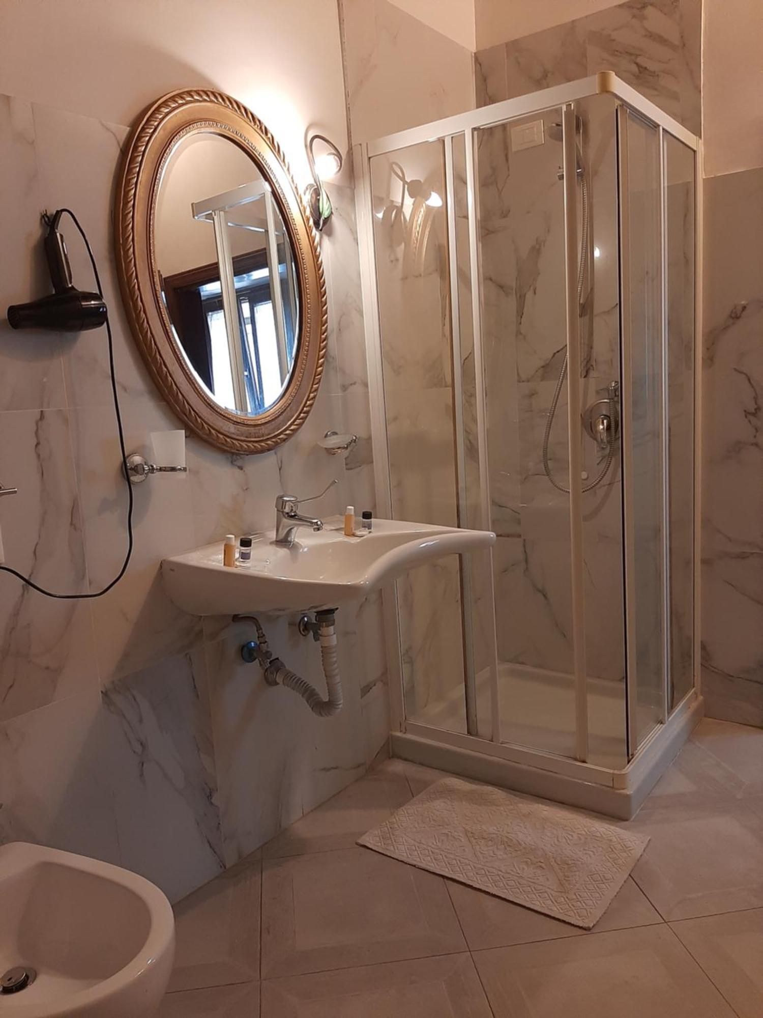 Double Room Private External Bathroom