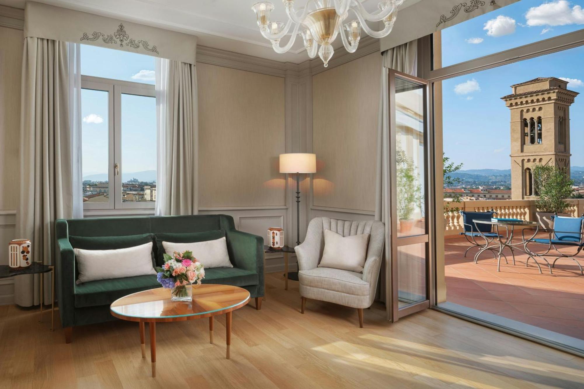 Panoramic Junior King Suite Terrace