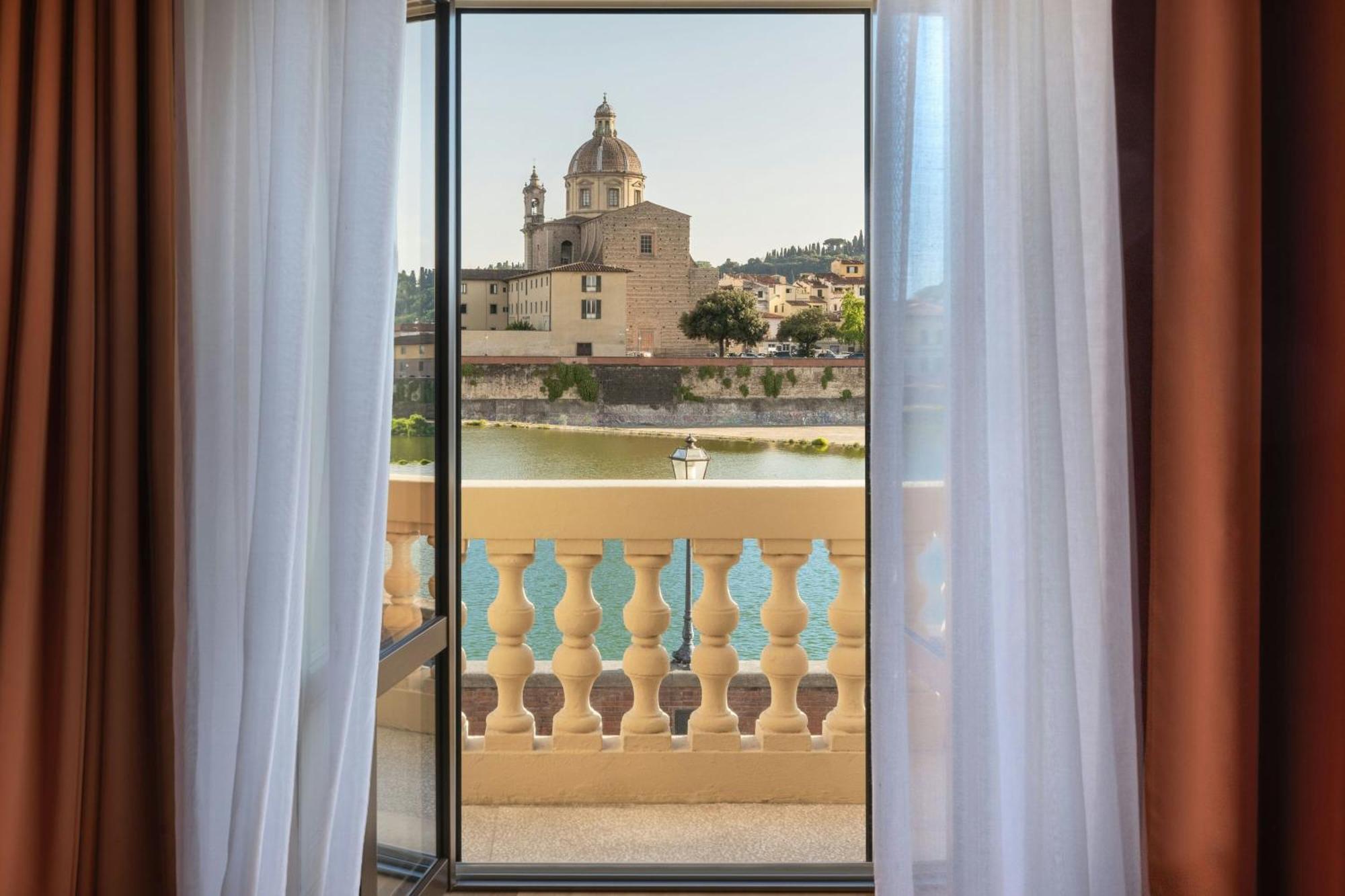 Grand Deluxe King Suite River View