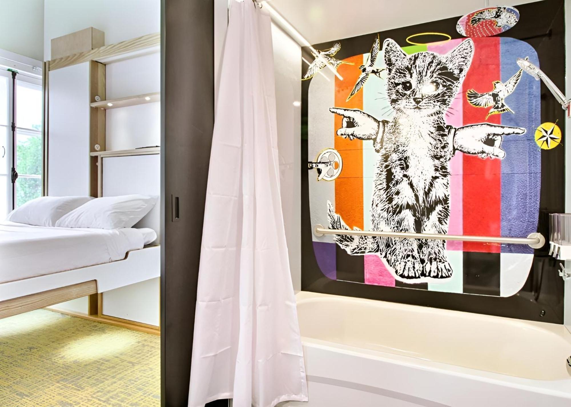 Double Room,1697835099:JPEG