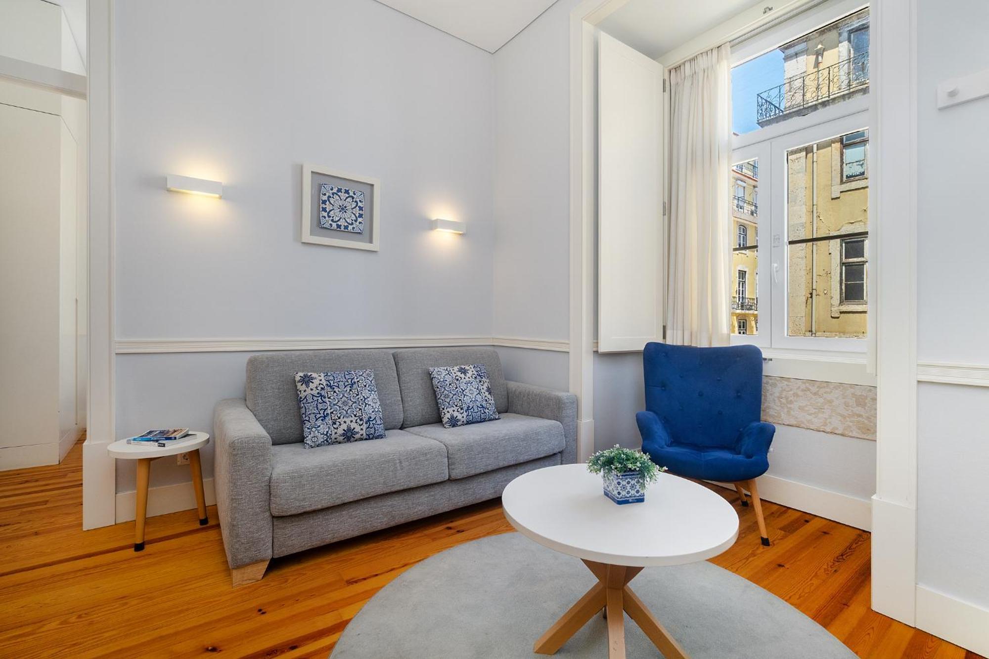 Superior One-Bedroom Apartment
