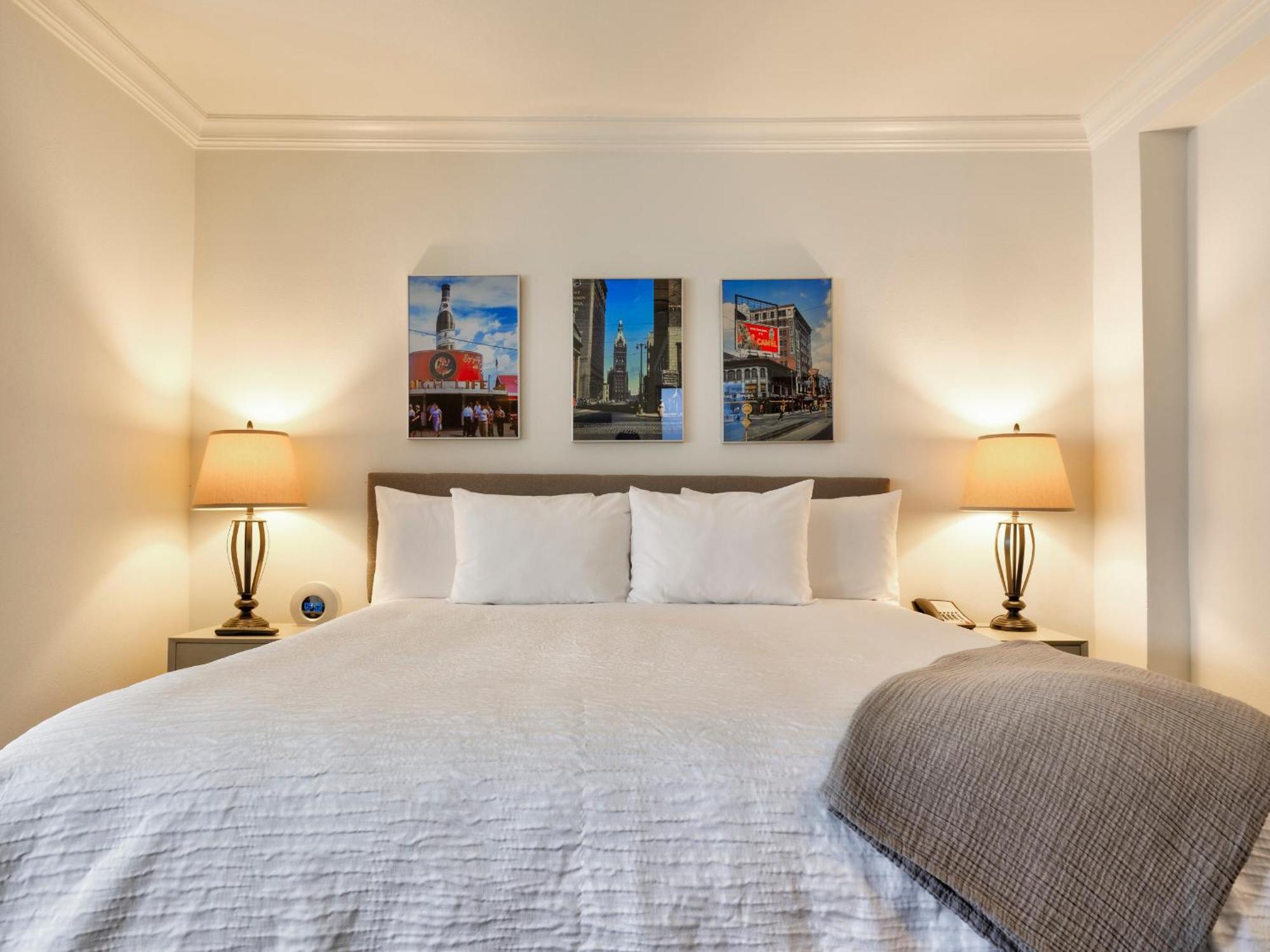 Deluxe King Room,1699009973:JPEG