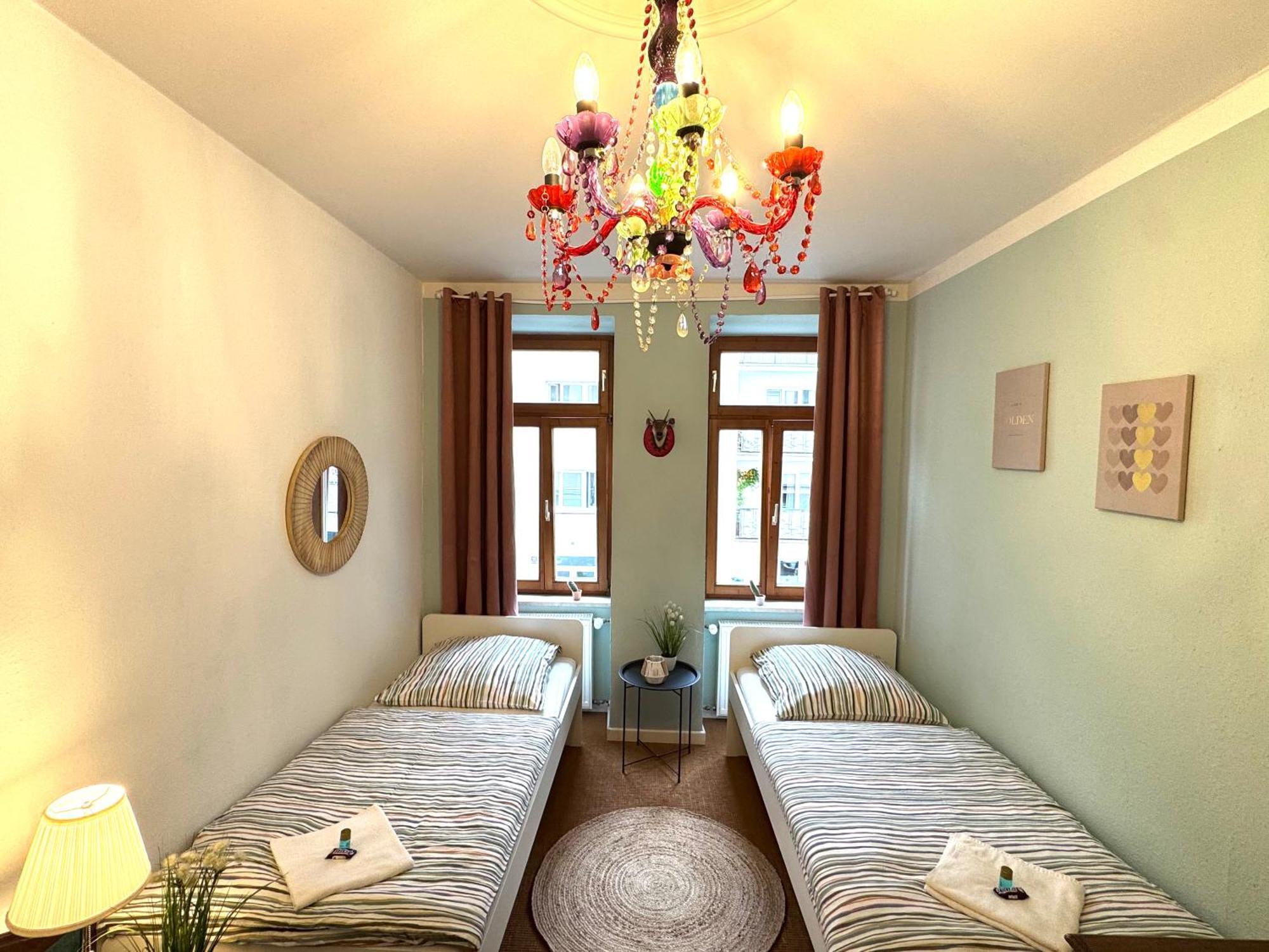 Economy Triple Room with Shared Bathroom