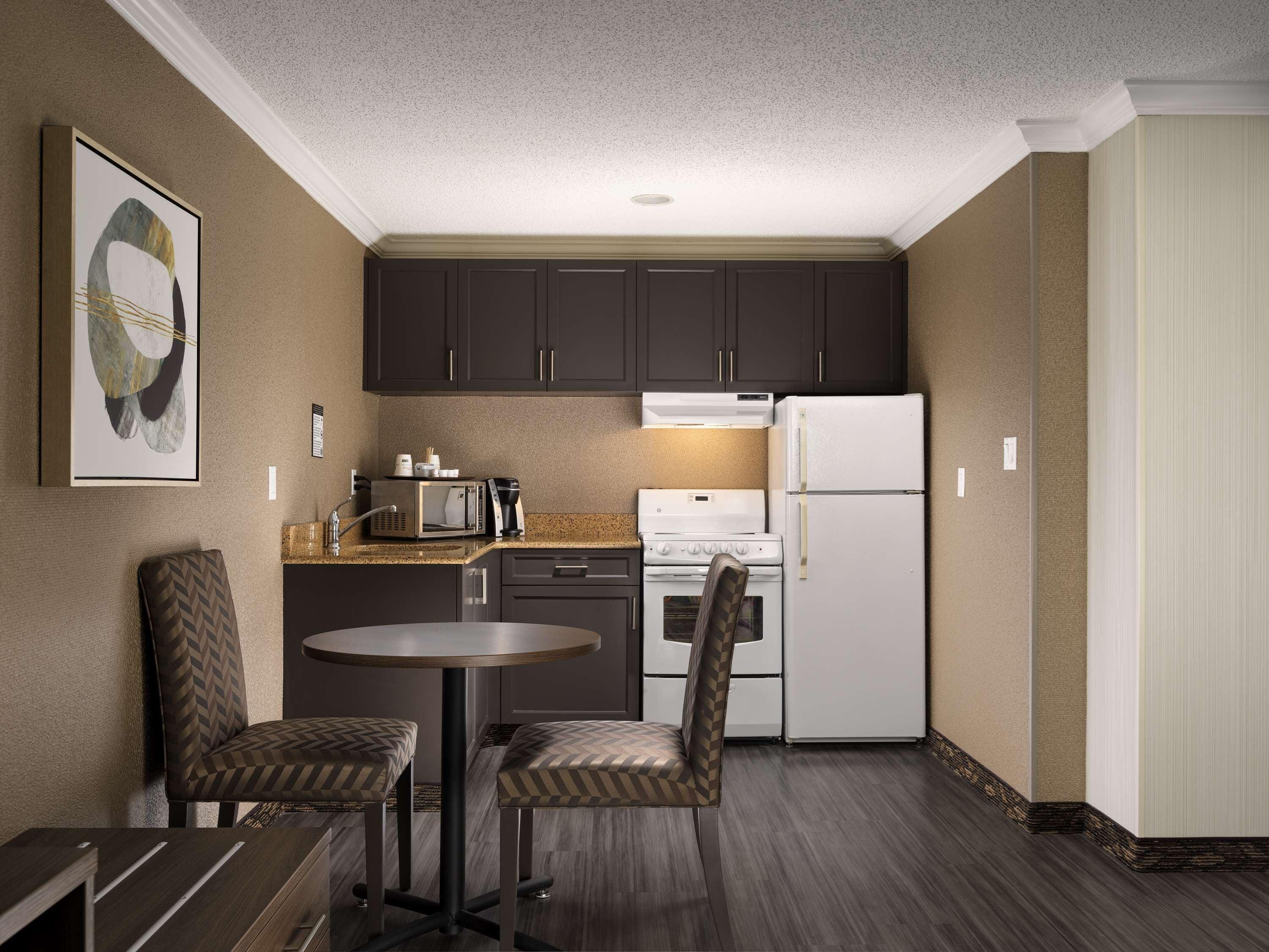 Suite with One King and One Queen Bed