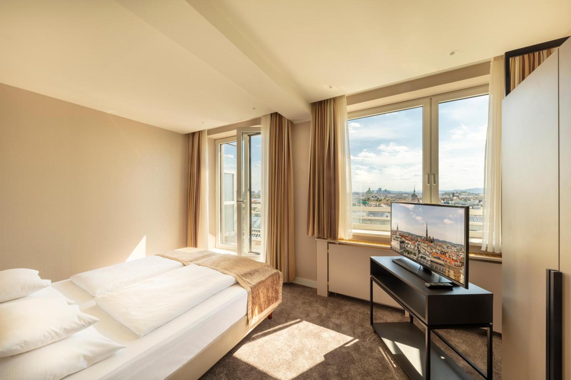 Suite St Stephen's Cathedral View