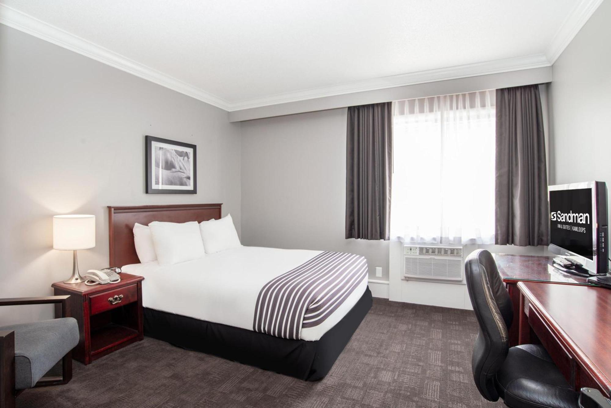 Standard Room 1 Queen Bed,1706551645:JPEG