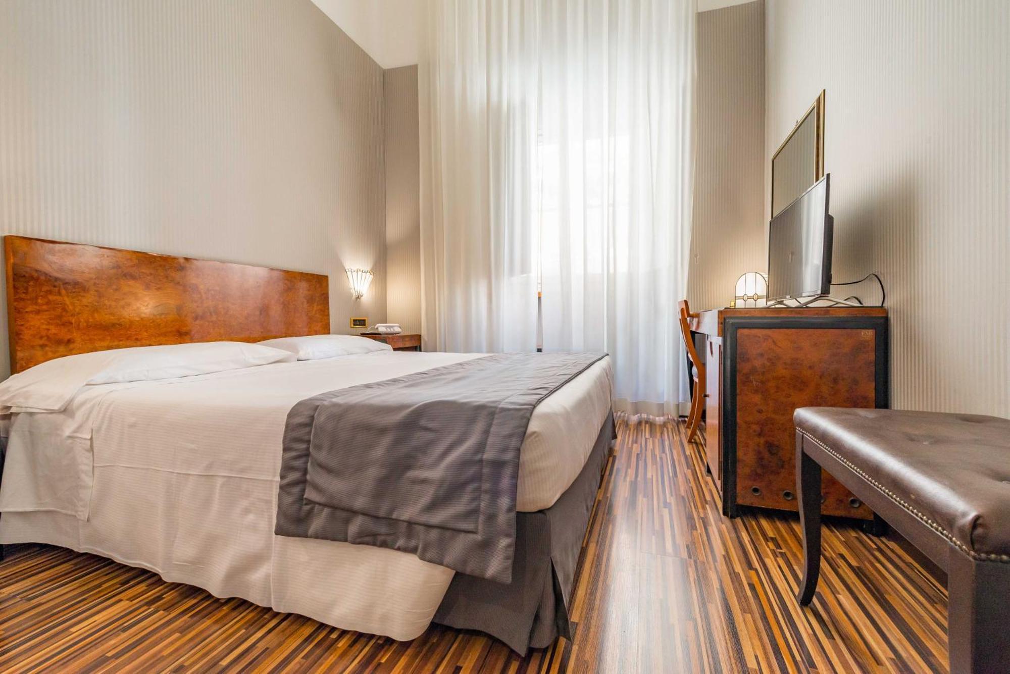 Classic Double Room