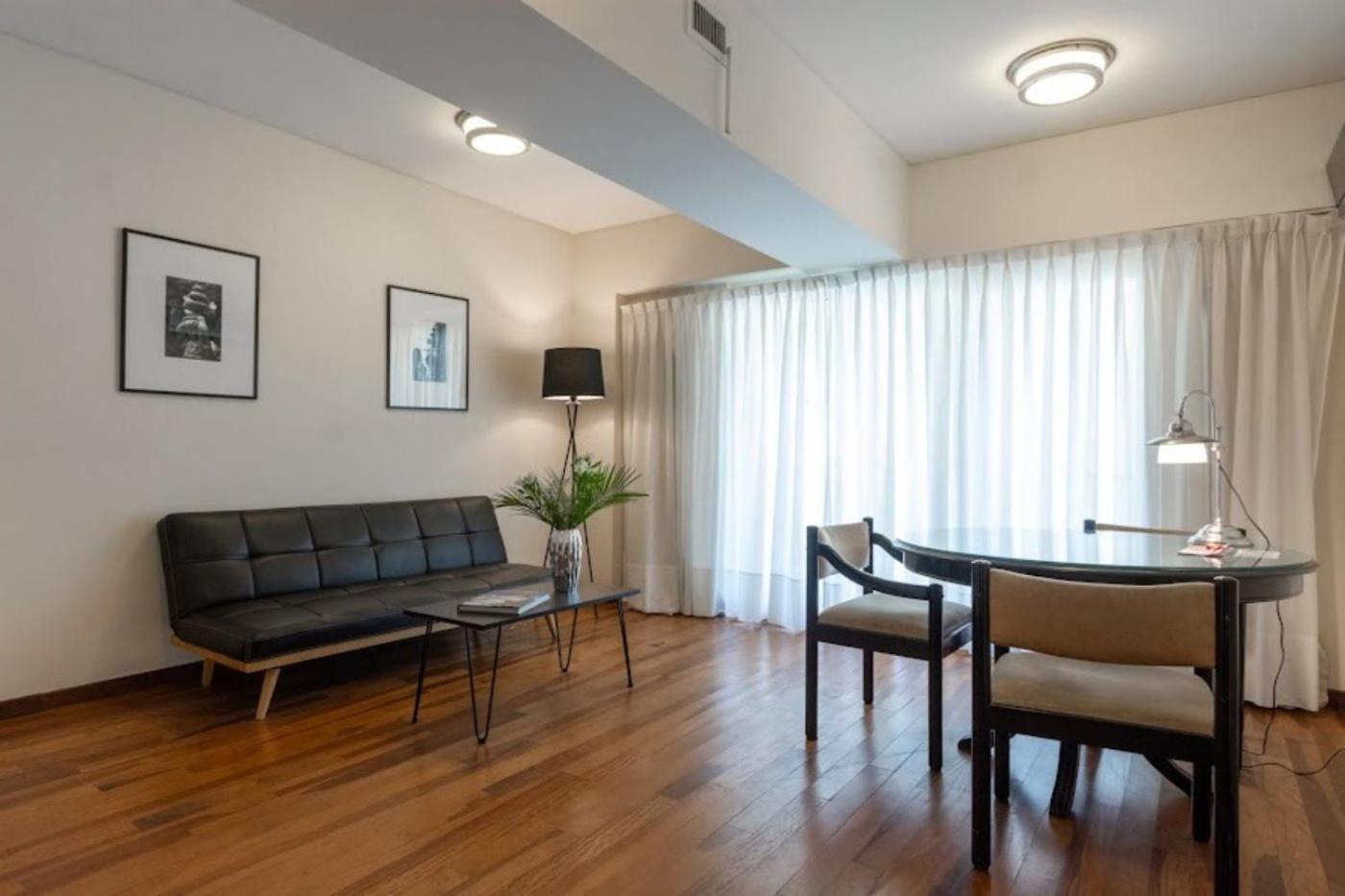 Premier Suite (2 Adults)