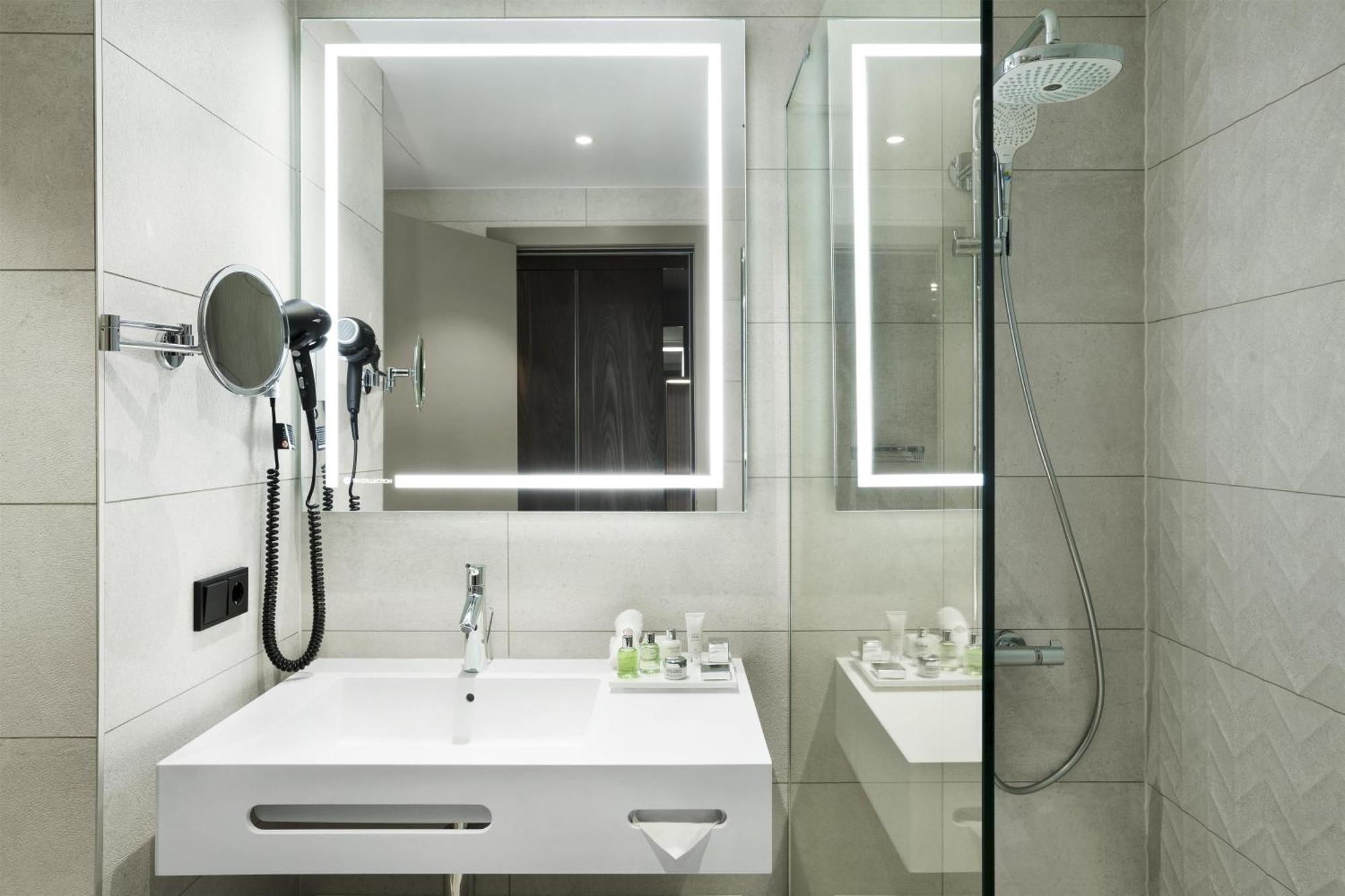 Superior Double or Twin Room Extra Bed