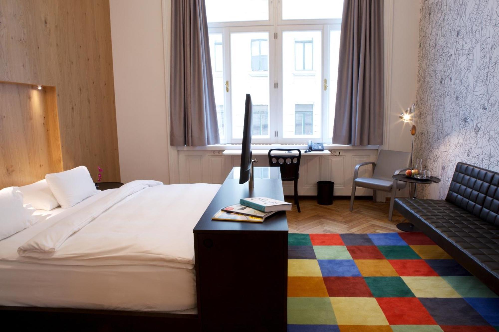 Double Room Large