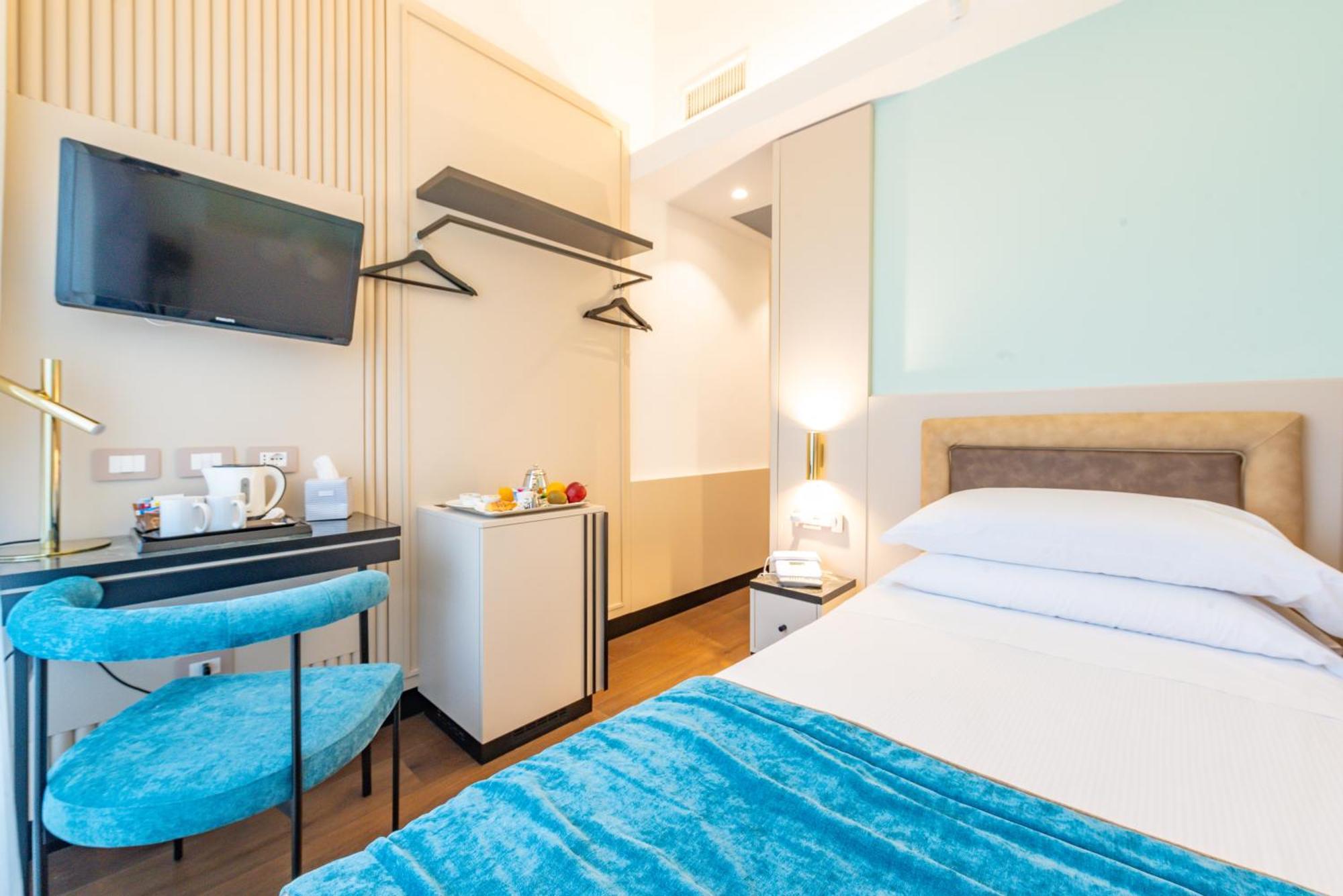 Classic Single Room