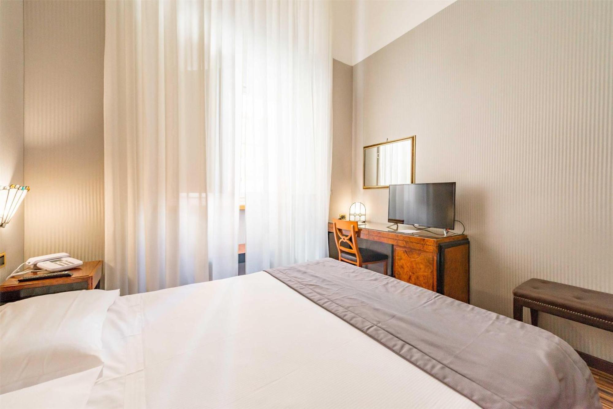 Classic Double Room