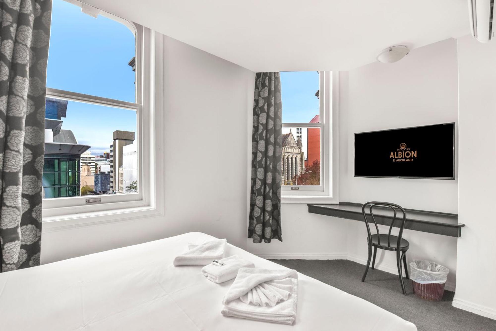 Double Room,1722918989:JPEG