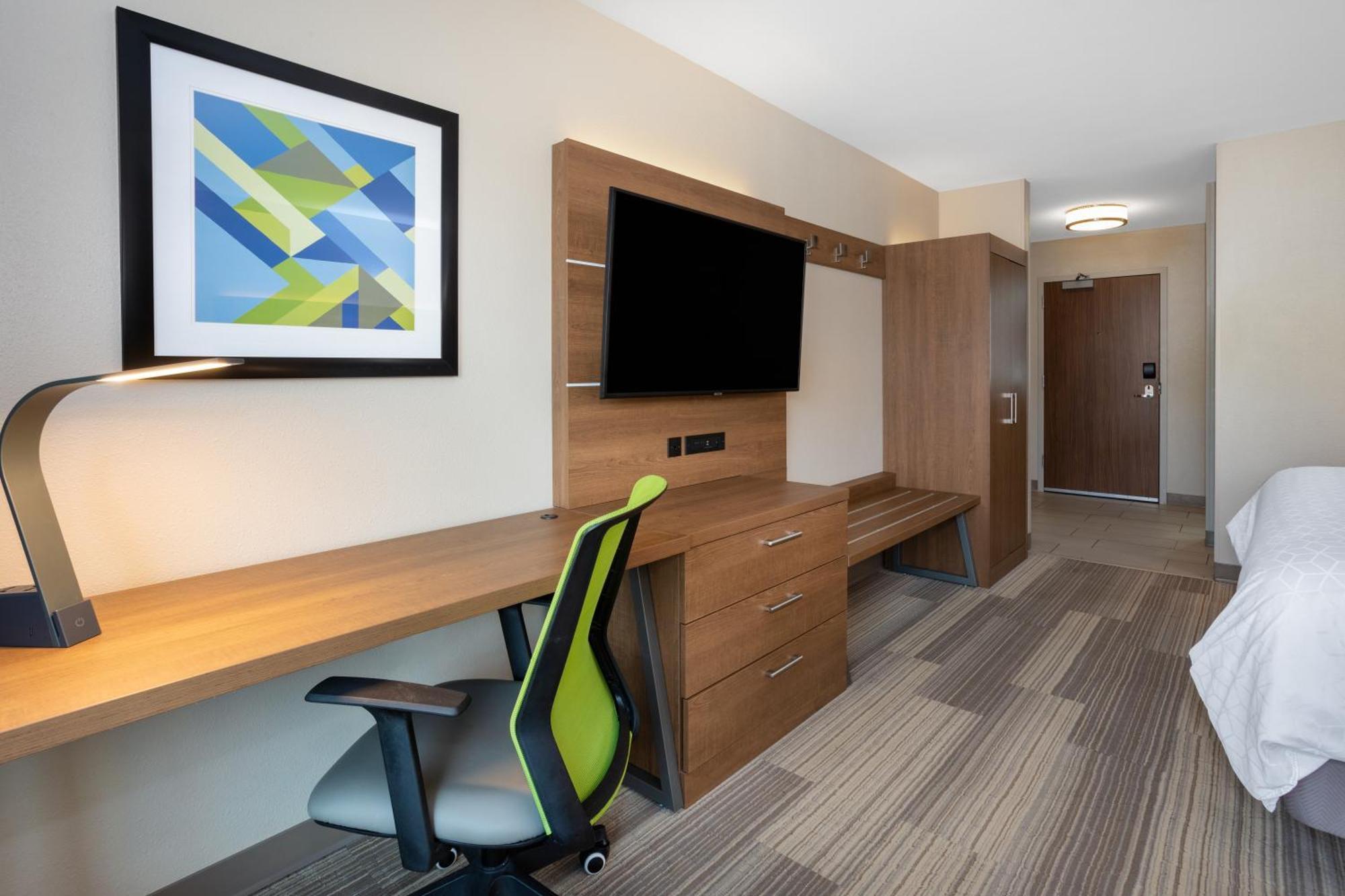 King Room - Hearing Access - Non-Smoking