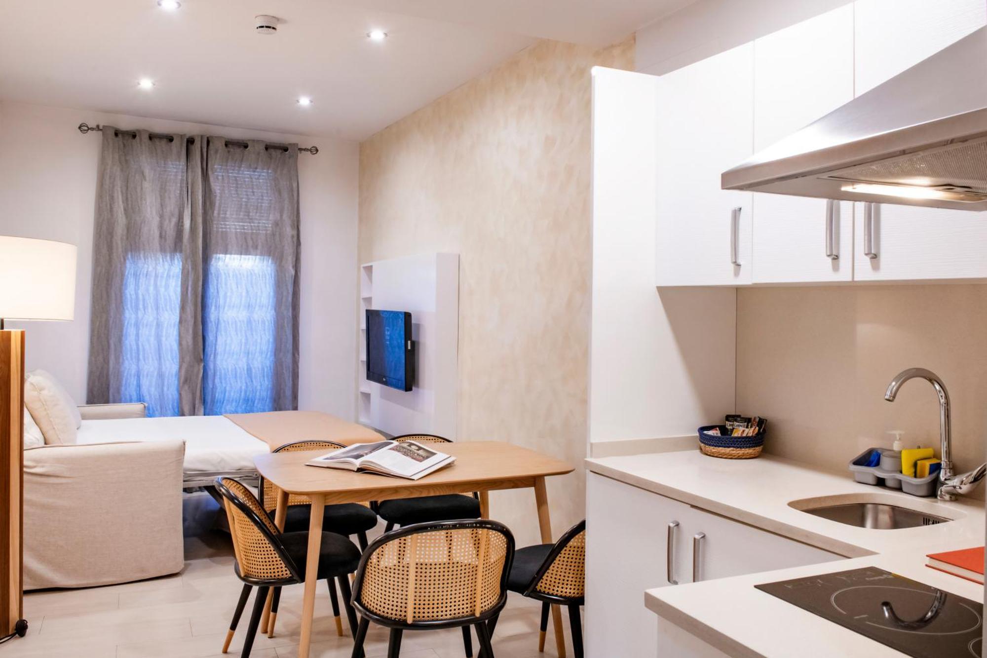 One-Bedroom Apartment,1730006305:JPEG
