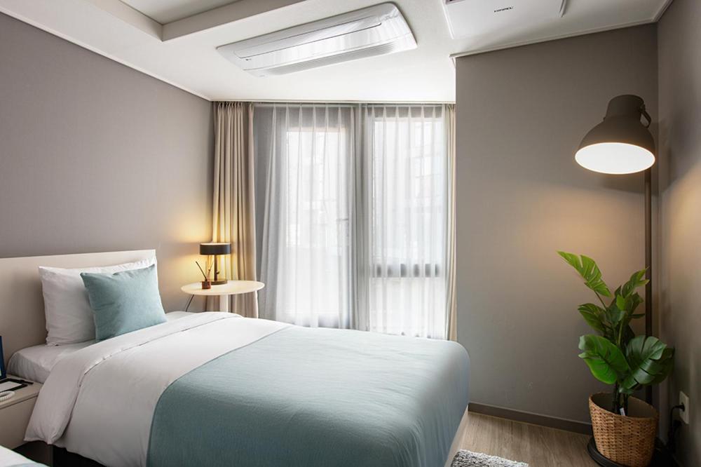 Deluxe Family Triple Room