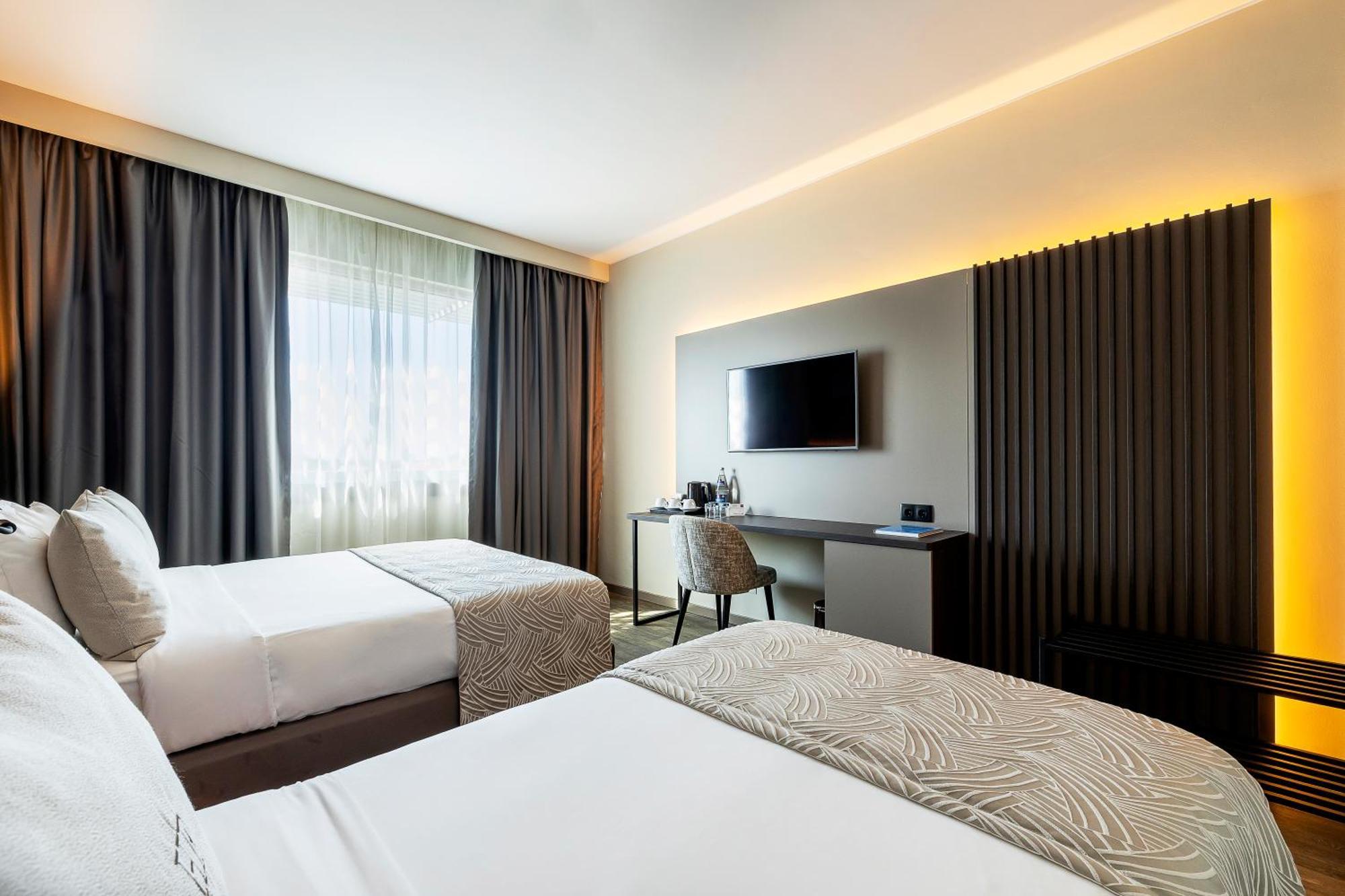 Comfort Plus Triple Room