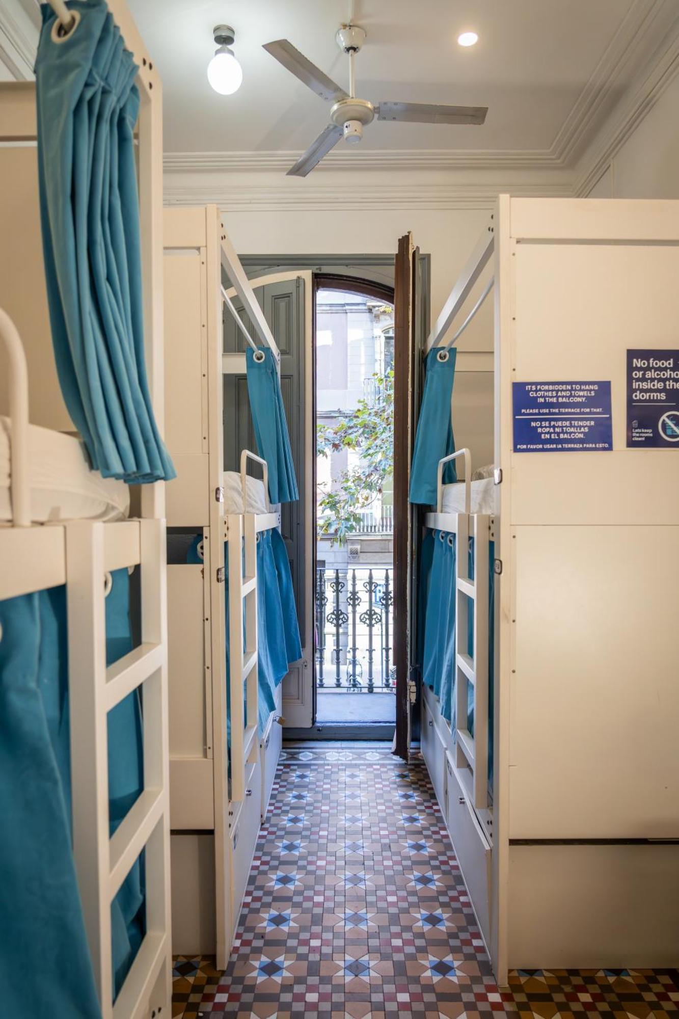 Bed 10-Bed Mixed Dormitory Room