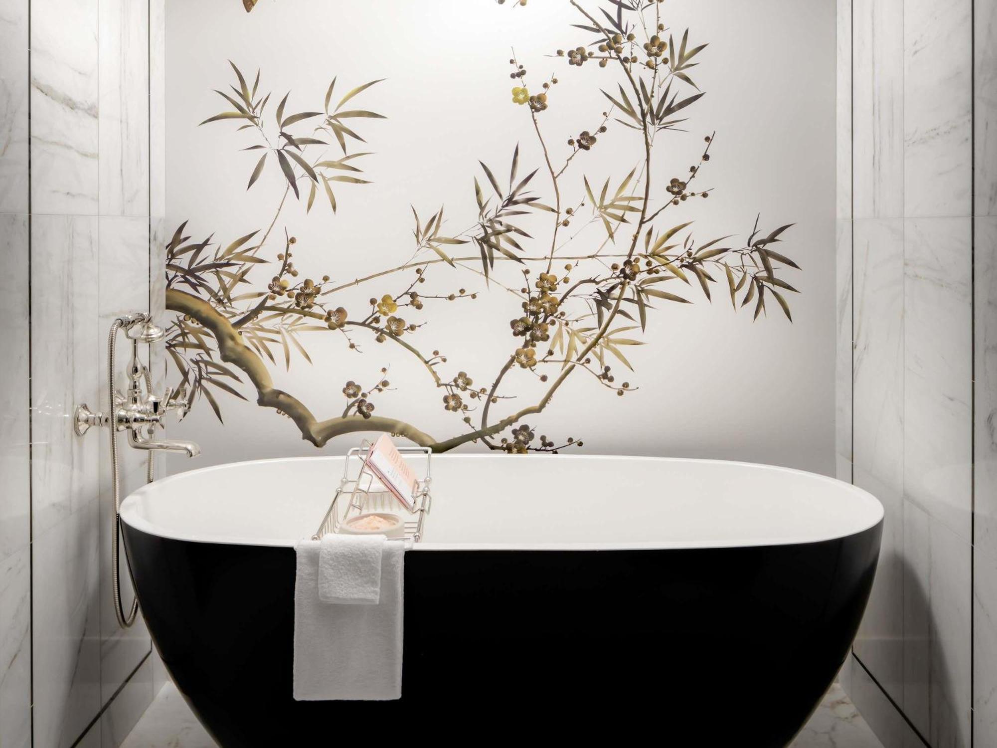 Premier King Room with Rain Shower and Soaking Tub