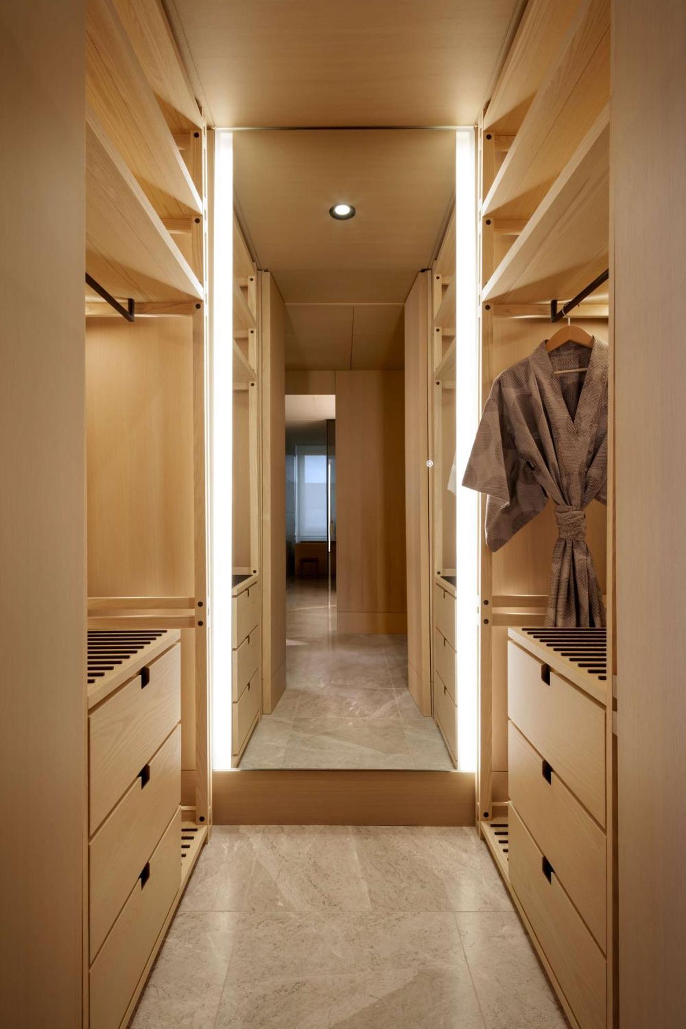 Hikari Corner SUite