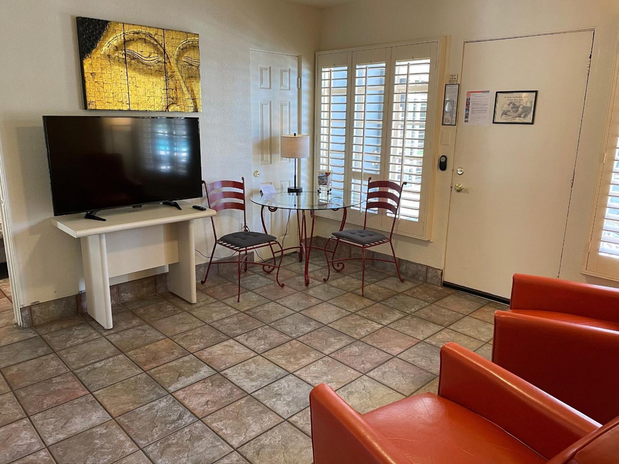 One-Bedroom Suite,1740697189:JPEG