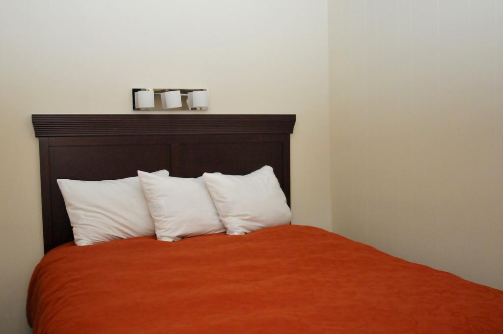 Queen Room with Kitchenette